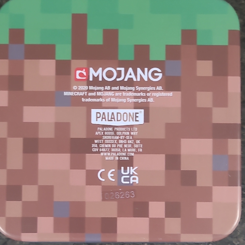 Minecraft Playing Cards In a Tin - Picture 4 of 4